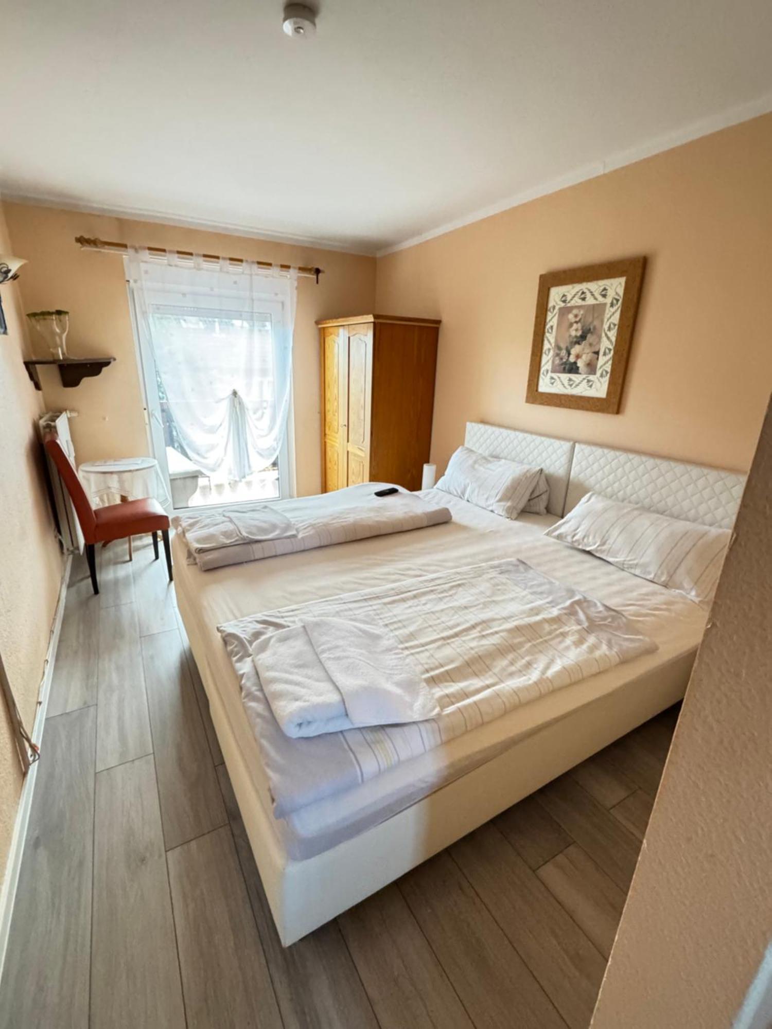 Hotel Zur Kueferschenke Нирштайн Экстерьер фото